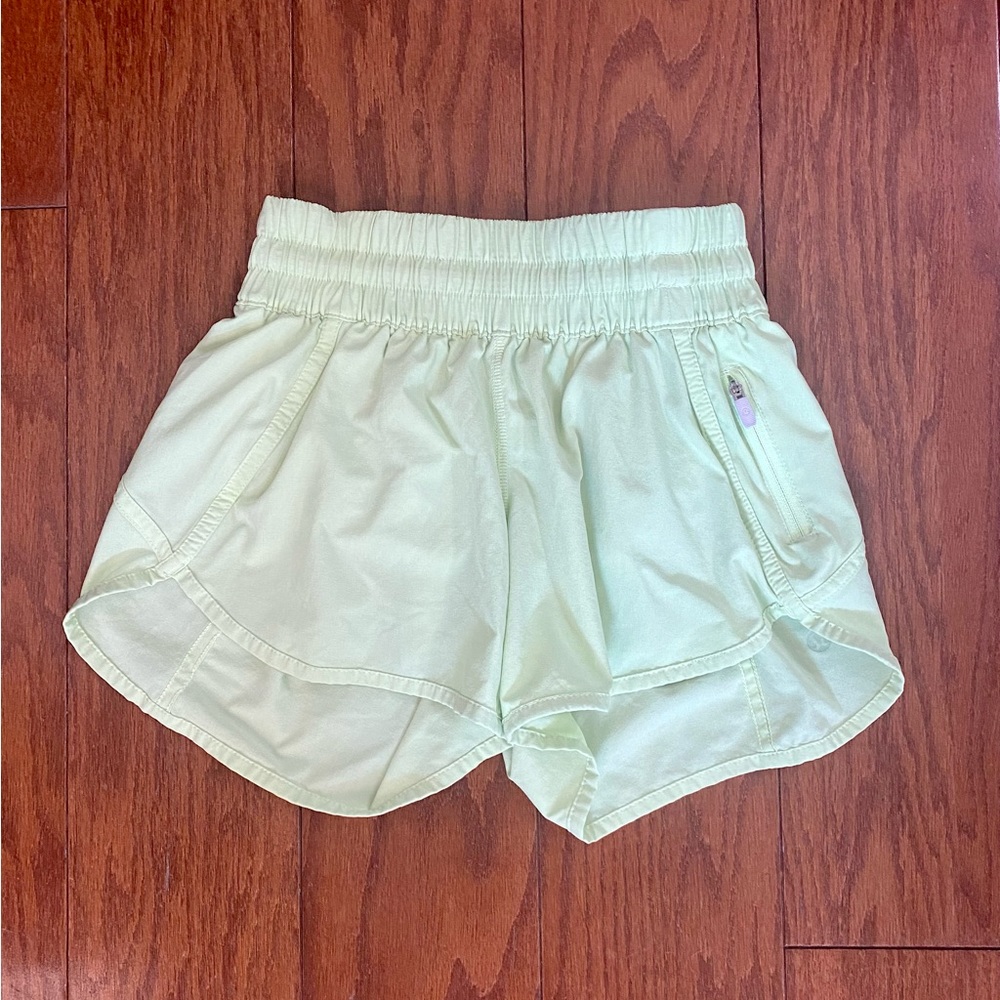 Lululemon Tracker Short V *4"